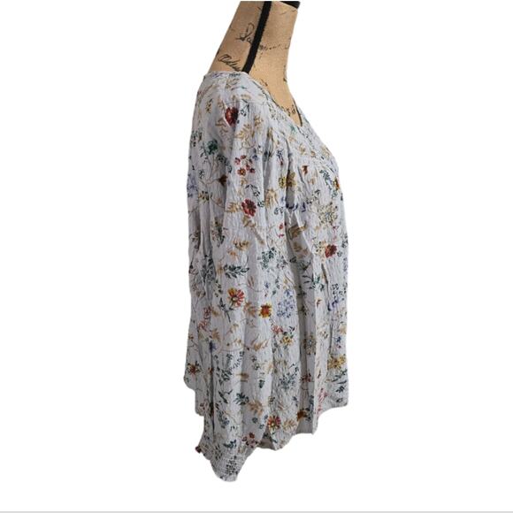 CJ Banks Blue Floral Smocked Collar Crinkle Shirt Plus Size 2X - Picture 2 of 8